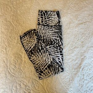 Aerie Black and White Leggings